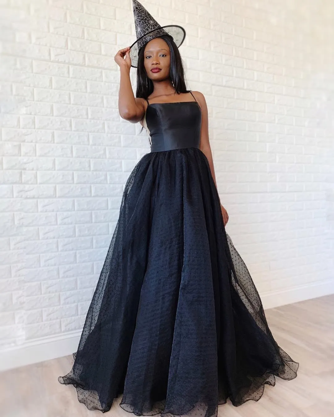 A-Line Dark Navy Tulle Spaghetti Straps Scoop Prom Evening Dress JKR321