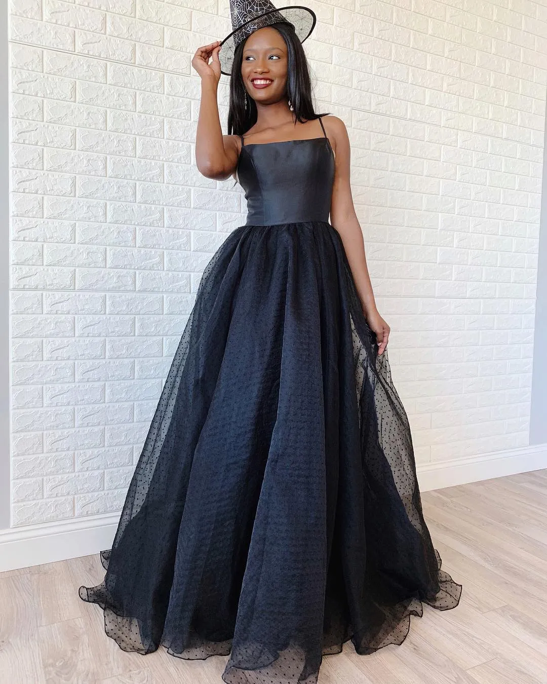 A-Line Dark Navy Tulle Spaghetti Straps Scoop Prom Evening Dress JKR321