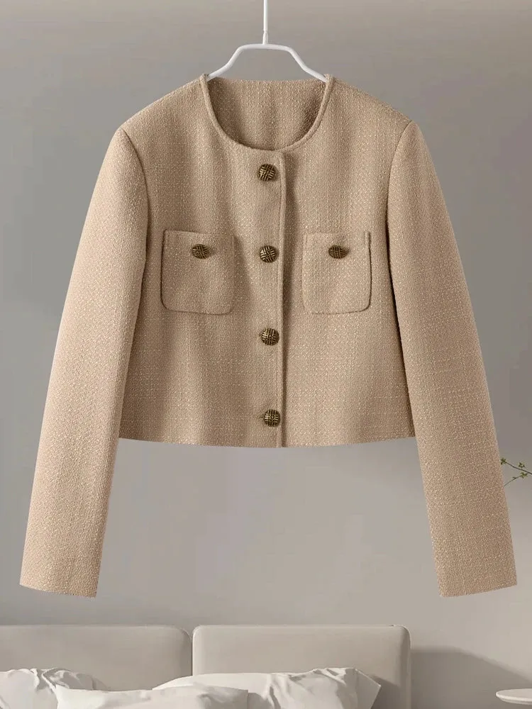 Chic tweed bouclé crop jacket
