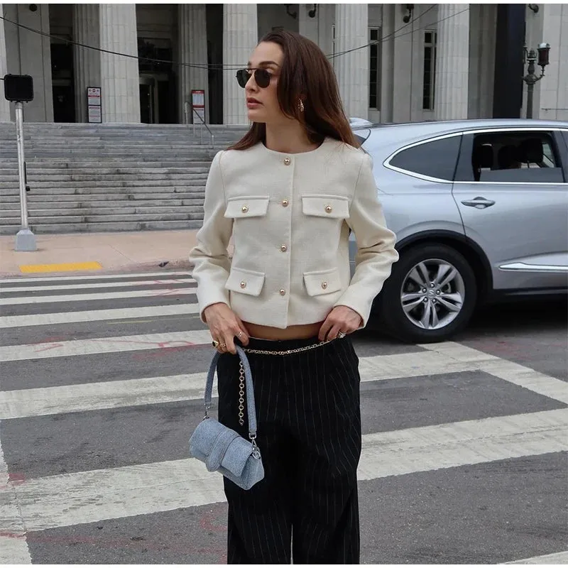 Chic tweed bouclé crop jacket