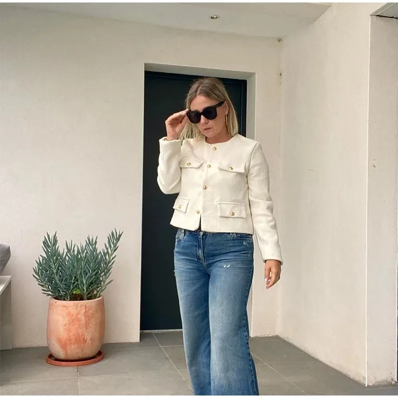 Chic tweed bouclé crop jacket