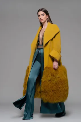 Sleeveless Long Blouse with Flared Pants and Coat
